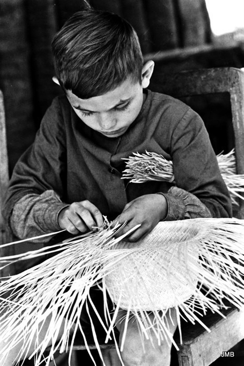 AÑO 1972 - BLANCO Y NEGRO - VIDA CAMPESINA EN PARAGUAY (JOSÉ MARÍA BLANCH)